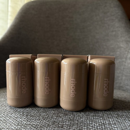 Rhode Pocket Blush new unused