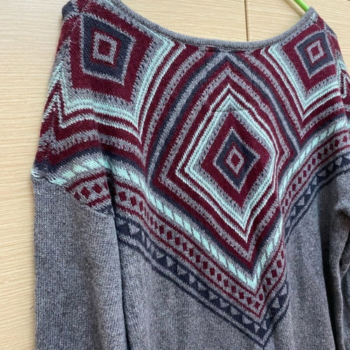 H&M blouse very soft size M like new, gray multicolor