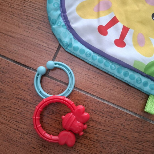 Baby Gym Fisher Price used with 5 toys