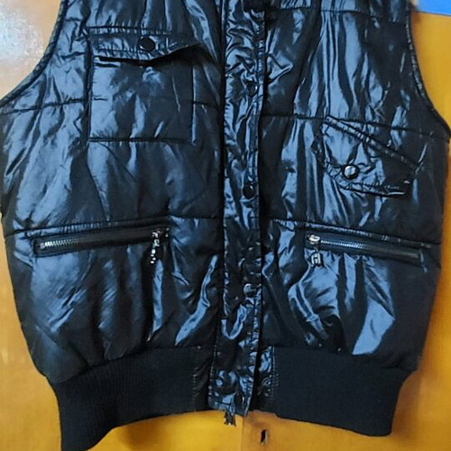 Women's sleeveless jacket black size XL like new