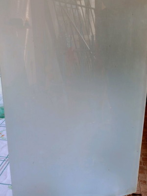 Sandblasted glass like new, pack of 13 pieces 10 millimeters thick
