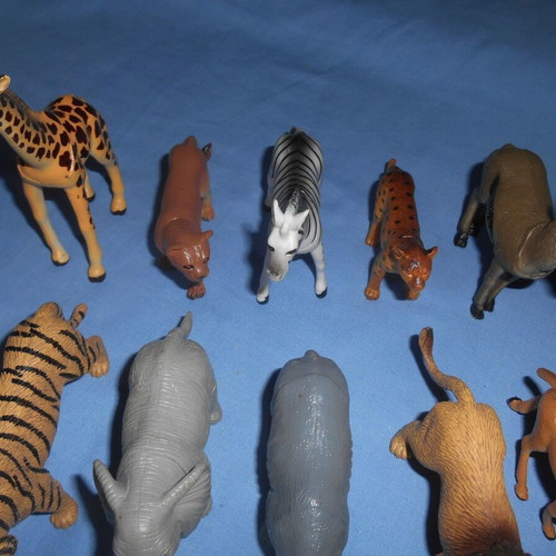 Jungle animals used, pack of 10, 12 cm length