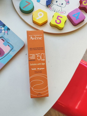 Avene tinted face sunscreen SPF 50 new