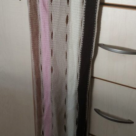 Light scarf like new
