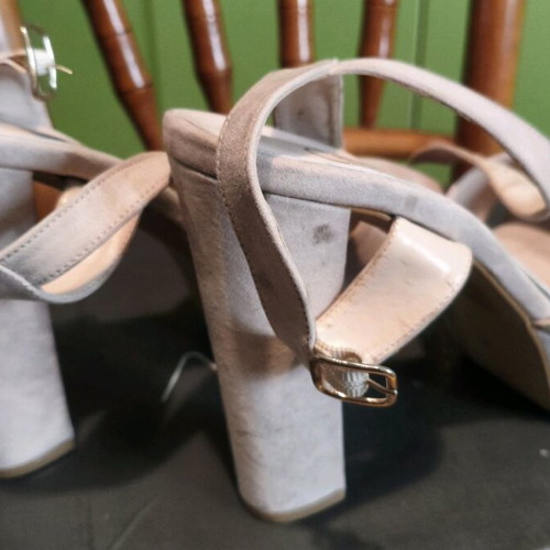Fashion Icon 12cm platform sandals size 41 beige like new