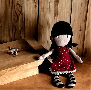Κούκλα Santoro Gorjuss με κόκκινο πουά φόρεμα