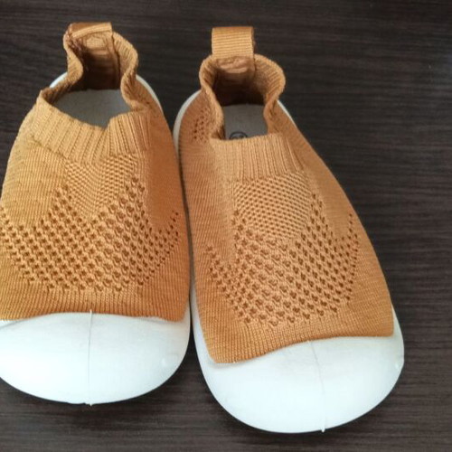 Unisex shoes size 20 new, breathable and non-slip sole