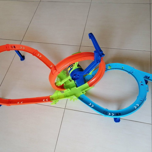 Hot Wheels Rapid Launch & Loop track (#JBX65)