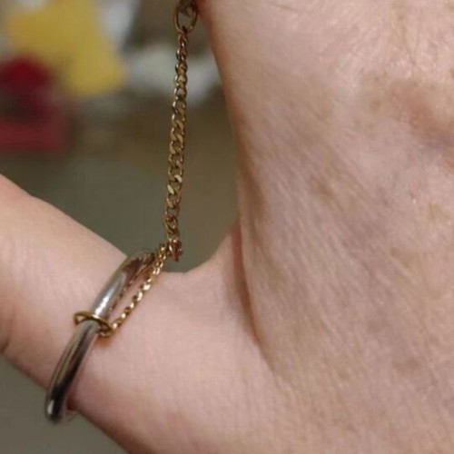 Two-tone ring new with two linked stainless steel bands