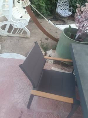 Τραπεζαρία κήπου αλουμινίου με κεραμική επιφάνεια και 4 καρέκλες σαν καινούργιο