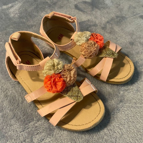 H&M children's sandals Size 28