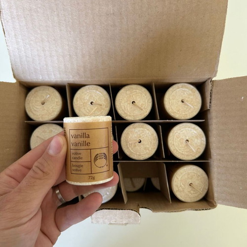 Set of 24 vanilla scented votive candles