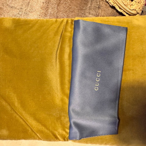Gucci velvet glasses case like new, blue with gold logo