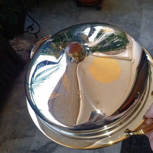 Serving trays set of 3 with gilded designs like new