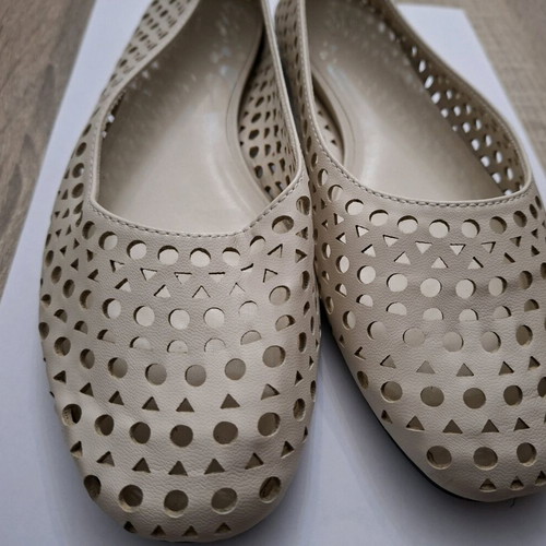 H&M ballerinas flat perforated size 38 like new beige