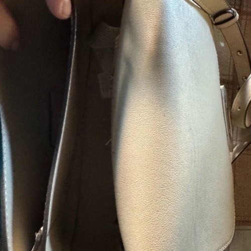 Women's beige crossbody bag like new with adjustable strap