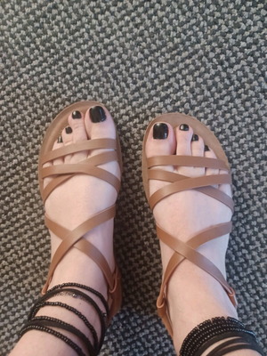Sandals flip-flops like new, excellent quality