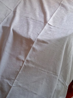 White small tablecloth 130x128 cm new