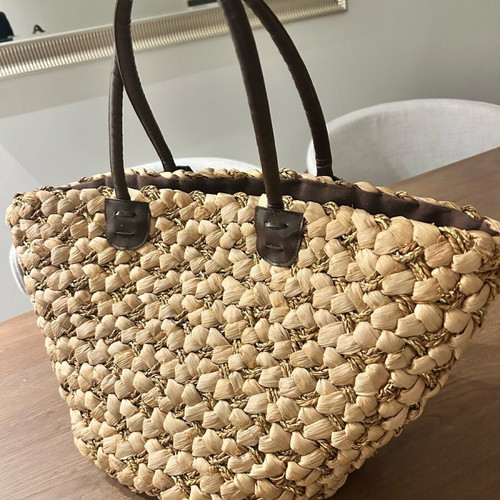 Straw beach bag