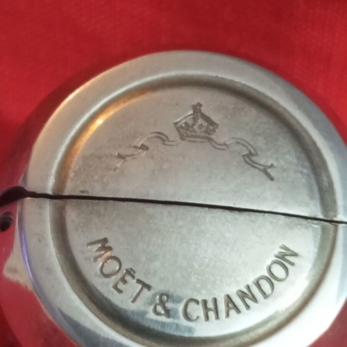 Moët & Chandon champagne cork used, The Millennium Cork rare souvenir