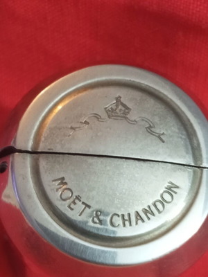 Moët & Chandon champagne cork used, The Millennium Cork rare souvenir