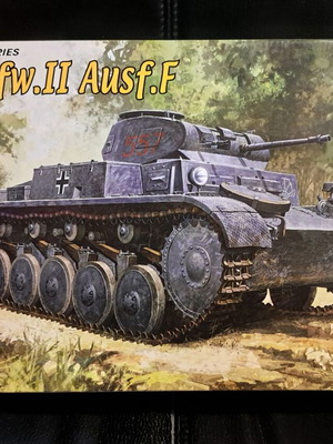 German World War II tank Panzerkampfagen Pz. Kpfw. II Ausf F DRAGON 6263 new