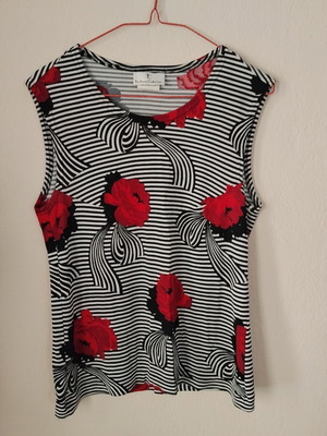 Vintage sleeveless top The Travel Collection like new, black and red