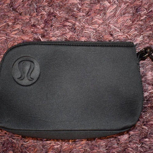 Lululemon bag wallet black used neoprene with zipper and carabiner