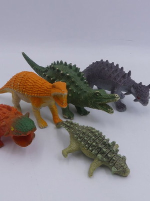 Dinosaur toys used, set of 6 pieces