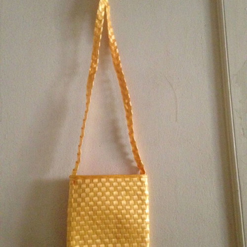 Vintage knitted yellow crossbody bag used 2000s
