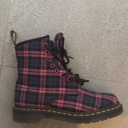 Dr. Martens Tartan Boots size 38 like new, pink