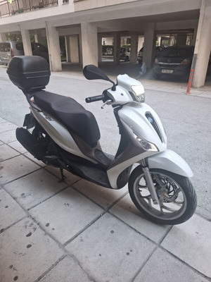 Piaggio Medley 150 σκούτερ σαν καινούργιο, 18000 χλμ, αυτόματο, άσπρο
