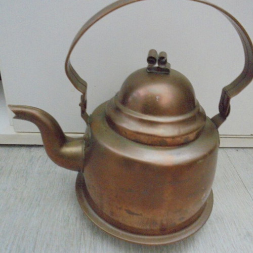 Old metal copper kettle used, 16 cm height, 14 cm diameter
