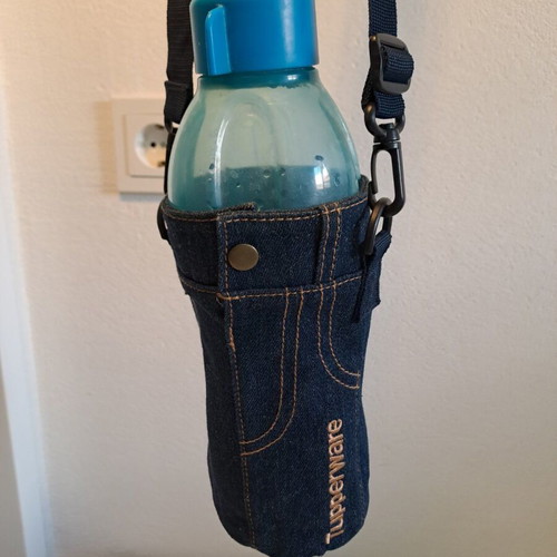 Tupperware Jeans bag for 1L and 750ml bottles like new