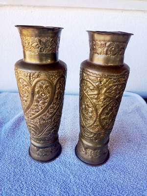 Set of 2 brass vases with handmade engraved decoration, 25 cm