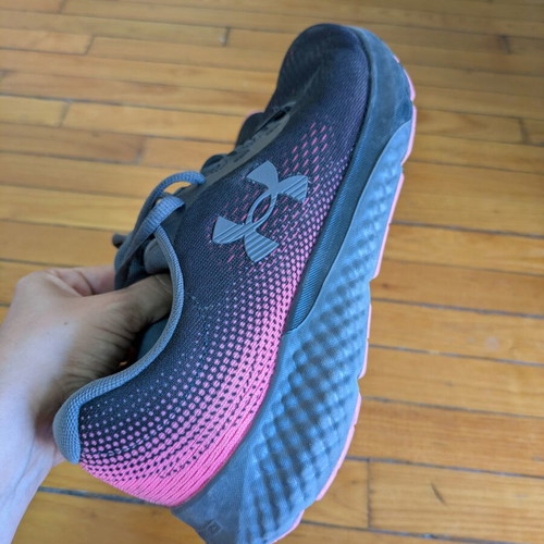 Under Armour Charged Rogue women's athletic shoes size 41 like new, black and pink