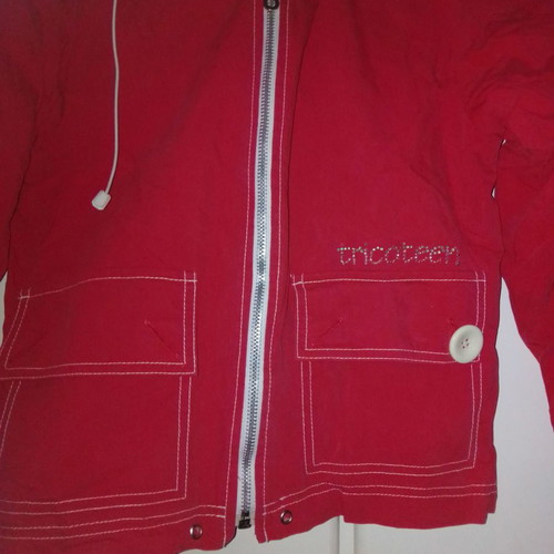 Tricoteen jacket used for girl 8-10 years red