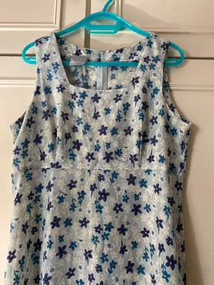 Women's long floral dress XL in light blue used like new