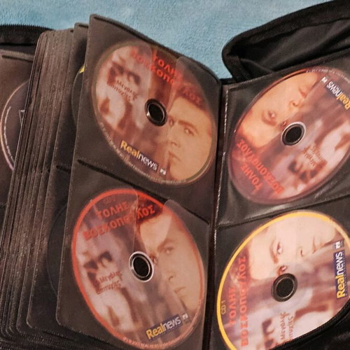 Greek CD collection like new, about 100 rembetika and laiko