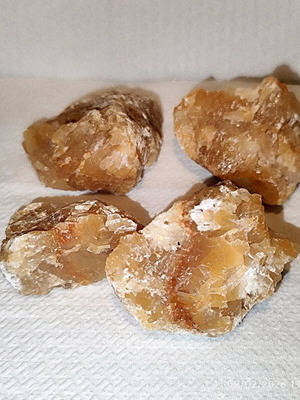 Raw Calcite 4pcs like new