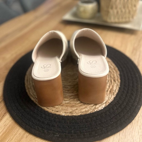 Fullah Sugah clogs like new, size 36, beige