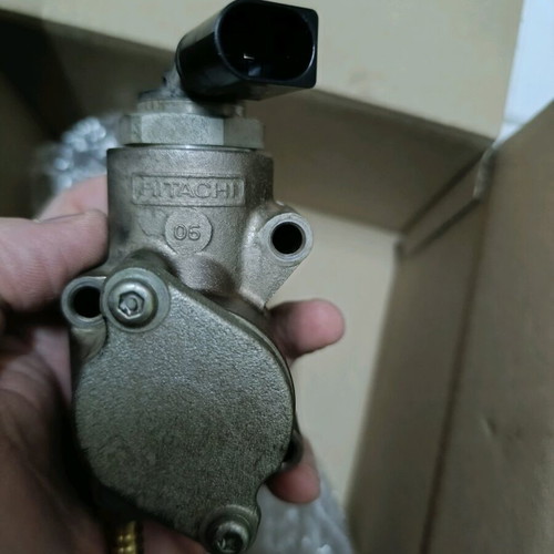 Volkswagen Hitachi high-pressure fuel pump like new, made in Germany