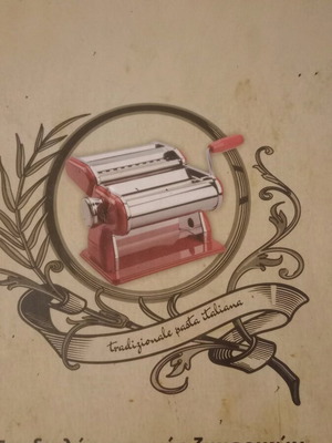 Pasta cutting machine like new, for handmade pasta