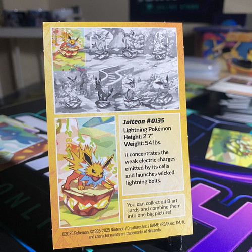 Jolteon Pokemon card like new
