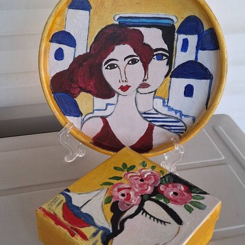 Handmade decorative set with metal plate and painted box