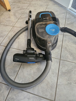 Philips PowerPro Compact FC9331/09 vacuum cleaner used, 750w