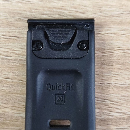 Garmin Quickfit 20 black silicone replacement strap used