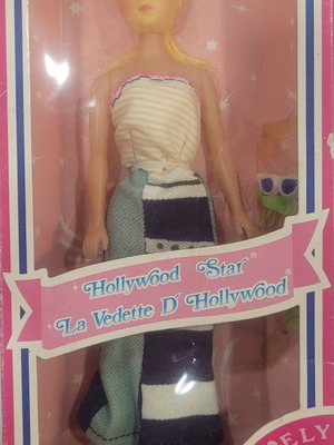 Vintage κούκλα Hollywood Star του 1988 άθικτη