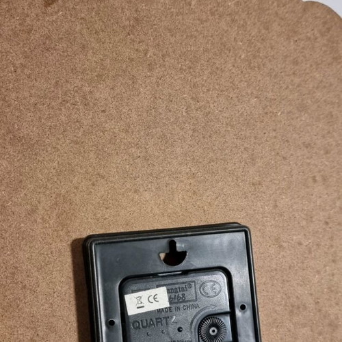 Analog wall clock owl like new