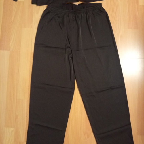 Minerva women's satin pajamas size L like new, black and white